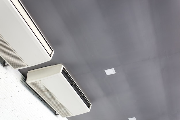 cool-air-conditioner-system-white-wall-room_38810-4089